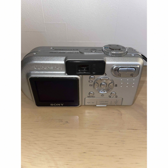 SONY Cyber−Shot DSC-P8