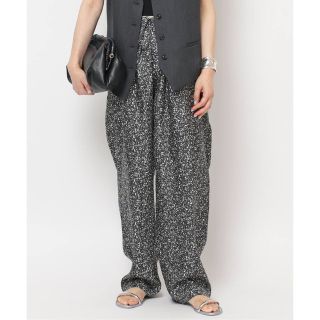 エーピーストゥディオ(AP STUDIO)のBANANATIME 別注 PAINTED SPOTS EASY PANT(カジュアルパンツ)