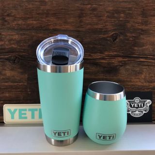 YETI  イエティ　20oz タンブラー　10oz ワイン　未使用に近い2個組(食器)