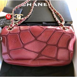 シャネル(CHANEL)の美品 希少シャネル　チェーンショルダーバック　レッド(ショルダーバッグ)