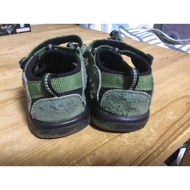 KEEN(キーン)の中古　kids 17cm keen サンダル　迷彩 キッズ/ベビー/マタニティのキッズ靴/シューズ(15cm~)(サンダル)の商品写真