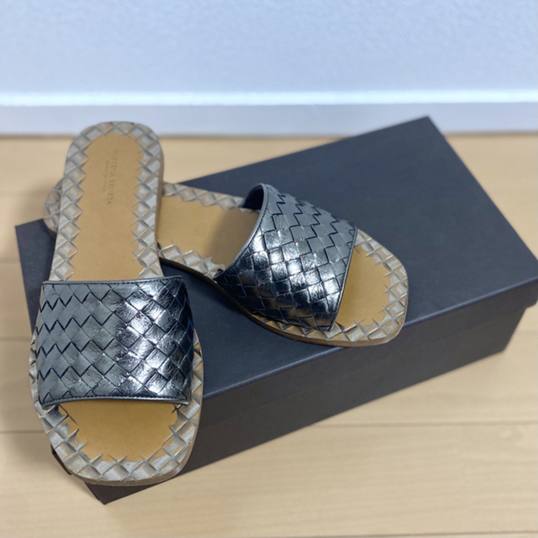 Bottega Veneta(ボッテガヴェネタ)の【tirolyoko様専用】SHOES 2足おまとめ レディースの靴/シューズ(サンダル)の商品写真