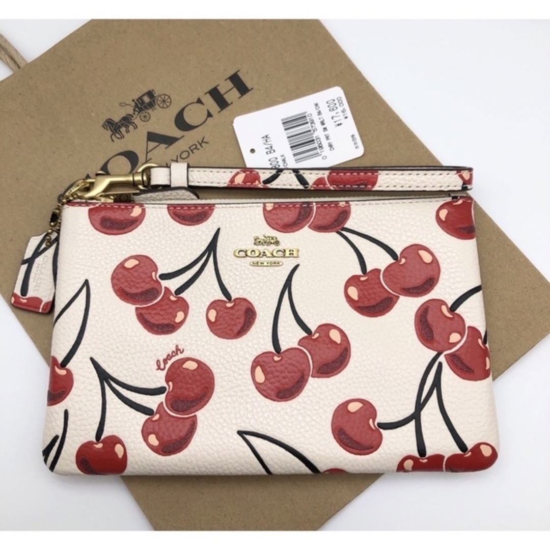 COACH(コーチ)の【COACH☆新品】スモール リストレット ウィズ チェリー プリント！ポーチ！ レディースのファッション小物(ポーチ)の商品写真