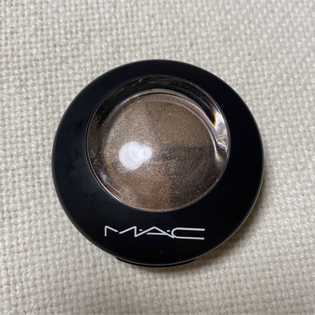 MAC(マック)のm.a.cアイシャドウ コスメ/美容のベースメイク/化粧品(アイシャドウ)の商品写真