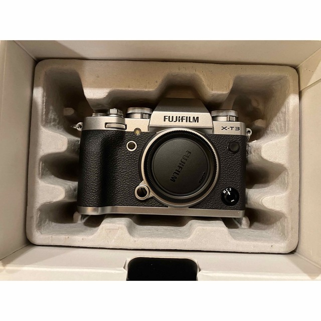 【美品】FUJIFILM X-T3 シルバー 富士フィルム ミラーレス