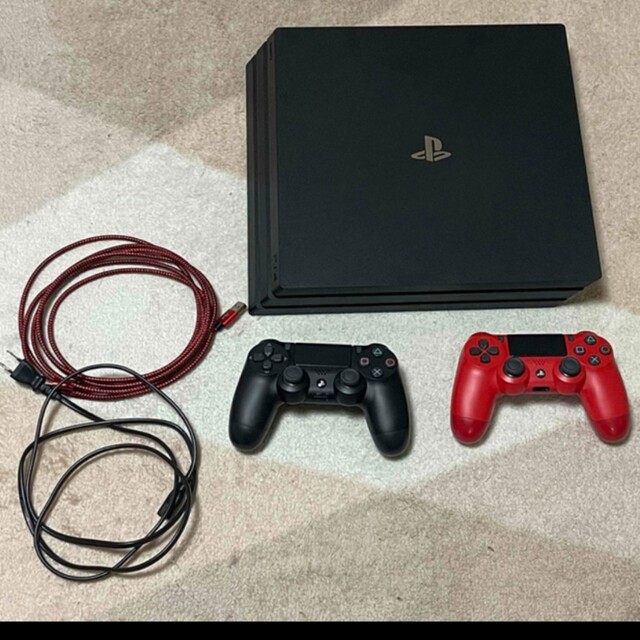 PlayStation 4　Pro　1TB