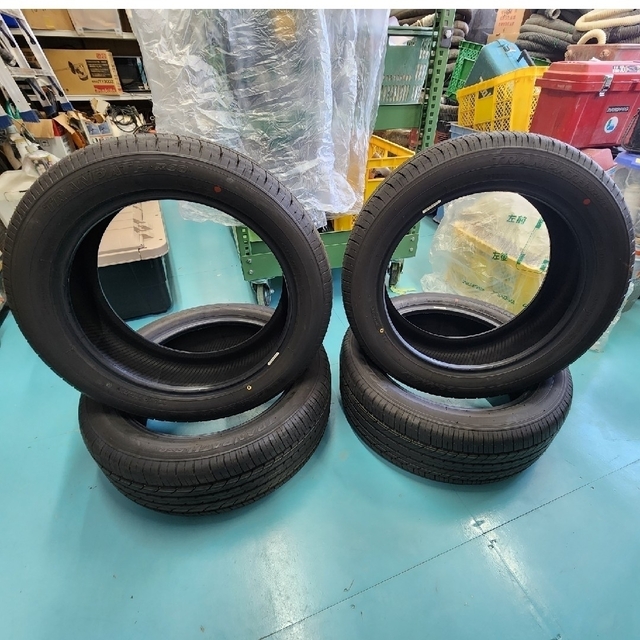 アルファードタイヤ　新車外し　235/50R18