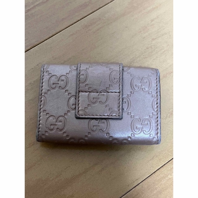 Gucci(グッチ)のグッチ グッチシマ キーケース ピンク ハート金具 6連 GUCCI レディースのファッション小物(キーケース)の商品写真