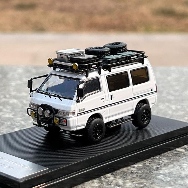 ミニカー AM 1/64 三菱 デリカ Delica 3 Star Wagon