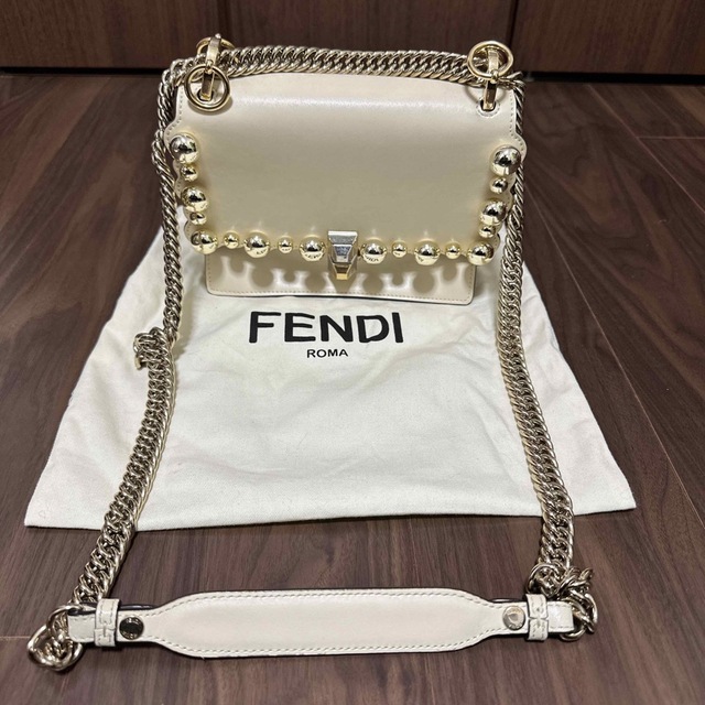 【FENDI】キャナイスモール パールミックス ショルダーバッグ FENDI 【着後レビューで 送料無料】