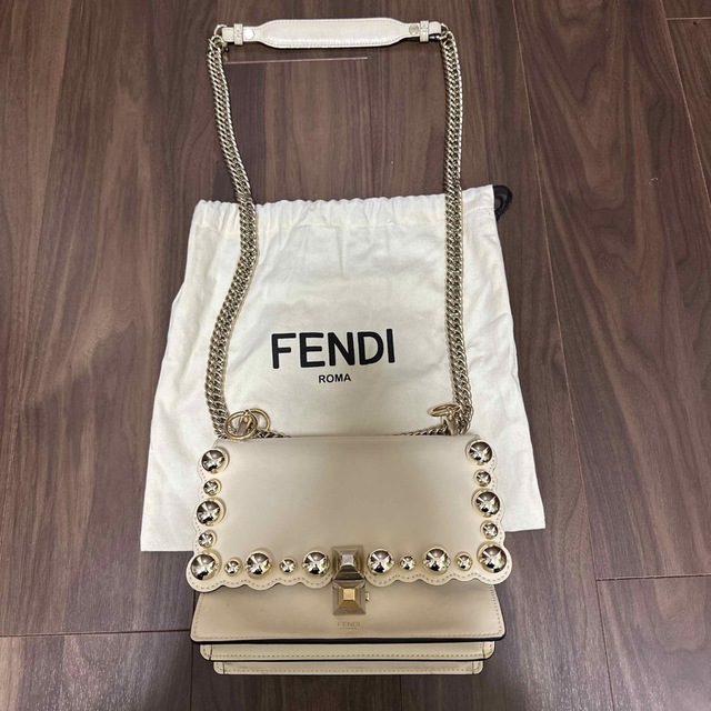 【FENDI】キャナイスモール パールミックス ショルダーバッグ FENDI 【着後レビューで 送料無料】