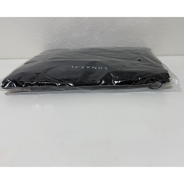 LUNASOL(ルナソル)のLUNASOL ポーチ 黒 レディースのファッション小物(ポーチ)の商品写真