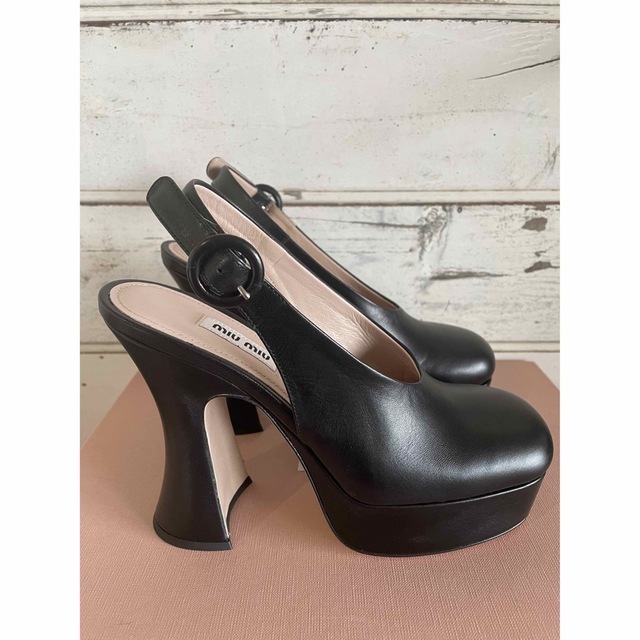 MIU MIU - 【新品未使用箱付き】miumiu ハイヒールの通販 by MIU MIU - 【新品未使用箱付き】miumiu ハイヒールの通販 by