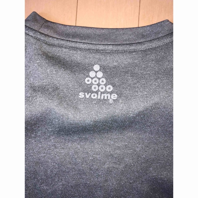 Svolme(スボルメ)のスボルメ    ランニングシャツXS スポーツ/アウトドアのランニング(ウェア)の商品写真