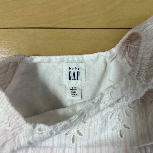 babyGAP(ベビーギャップ)のbabyGAP ギャップ 60cm女の子 ワンピース キッズ/ベビー/マタニティのベビー服(~85cm)(ワンピース)の商品写真