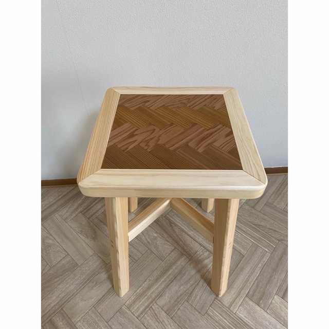 木製スツール/椅子【寄木装飾/寄木細工:ヘリンボーン柄