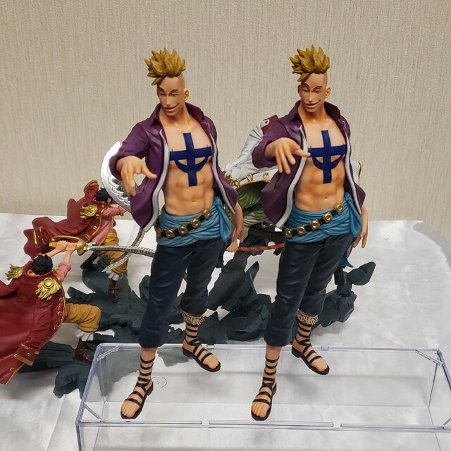 ONE PIECE(ワンピース)のワンピース 白ひげ ロジャー フィギュア マルコ MANHOOD ハンドメイドのおもちゃ(フィギュア)の商品写真