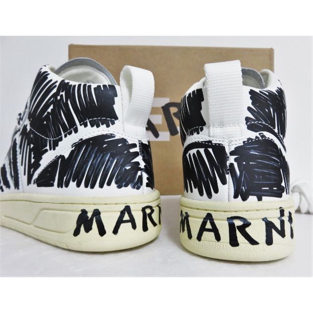 Marni(マルニ)の新品 VEJA × MARNI V-15 ブラック 40 マルニ ヴェジャ メンズの靴/シューズ(スニーカー)の商品写真