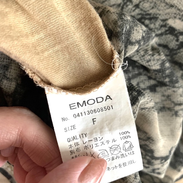 EMODA(エモダ)のEMODA エモダ ノースリーブ　トップス　タンクトップ　カットソー　シアー レディースのトップス(カットソー(半袖/袖なし))の商品写真