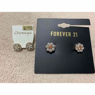 フォーエバートゥエンティーワン(FOREVER 21)の新品☆ Forever21＆Osewayaのピアル2点セット(ピアス)