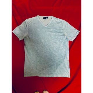 ヒューゴボス(HUGO BOSS)の□HUGO BOSS□VネックスリムフィットプレーンTシャツ□M(Tシャツ/カットソー(半袖/袖なし))