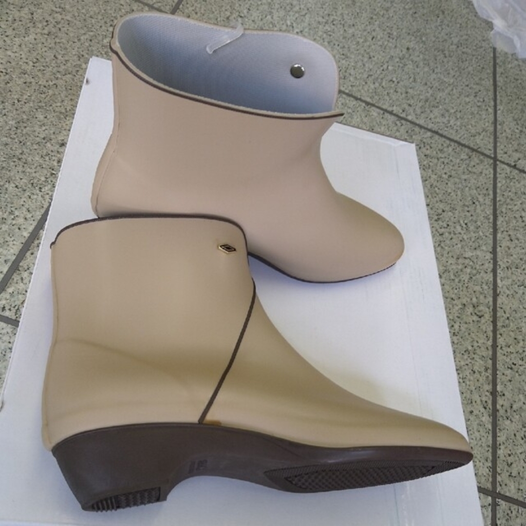 MOONSTAR (ムーンスター)の【新品】ムーンスター　ジャスミン　ショートレインブーツ　 23.5cm レディースの靴/シューズ(レインブーツ/長靴)の商品写真