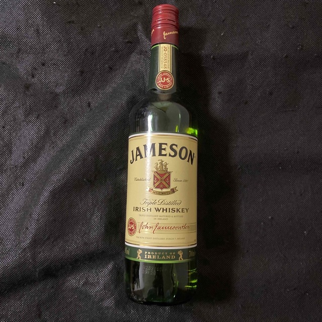 アイリッシュ　ジェムソン　JAMESON ウイスキー　旧ラベル　オールドラベル