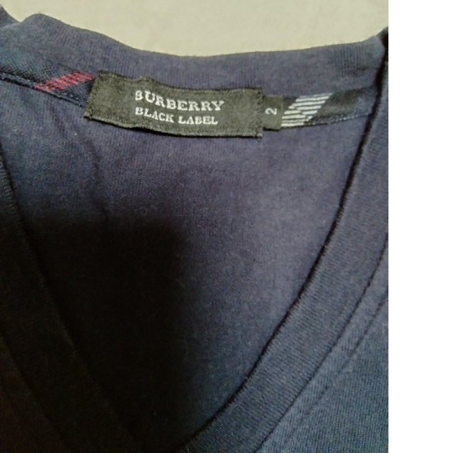BURBERRY BLACK LABEL(バーバリーブラックレーベル)のBURBERRYBLACKLABELメンズＶネック濃紺サイズ２Ｍ メンズのトップス(Tシャツ/カットソー(半袖/袖なし))の商品写真