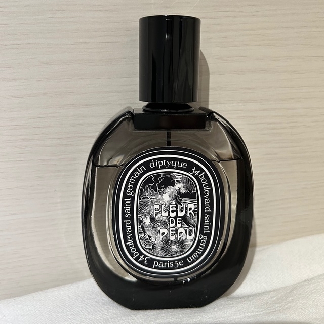 Diptyque オードパルファン　フルール ドゥ ポー