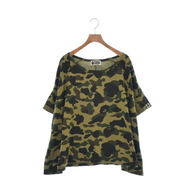 A BATHING APE(アベイシングエイプ)のA BATHING APE Tシャツ・カットソー F カーキx黒x茶等(総柄) 【古着】【中古】 レディースのトップス(カットソー(半袖/袖なし))の商品写真