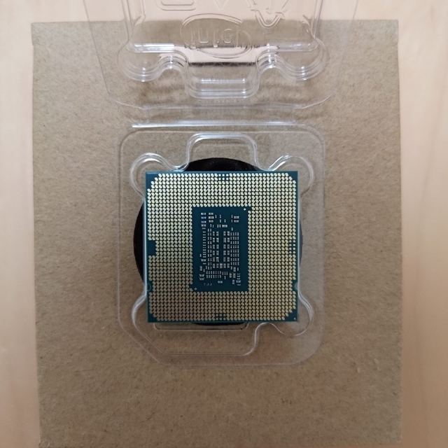 デスクトップPC用CPU i3-10105F(ソケットLGA1200) スマホ/家電/カメラのPC/タブレット(PCパーツ)の商品写真