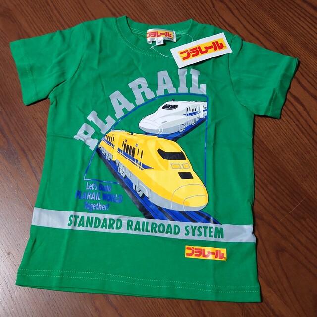 Takara Tomy(タカラトミー)の【新品・未使用】タグ付 プラレールTシャツ(110cm) キッズ/ベビー/マタニティのキッズ服男の子用(90cm~)(Tシャツ/カットソー)の商品写真