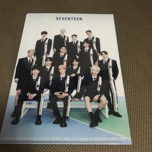 SEVENTEEN(セブンティーン)のSEVENTEEN クリアファイル エンタメ/ホビーのタレントグッズ(アイドルグッズ)の商品写真