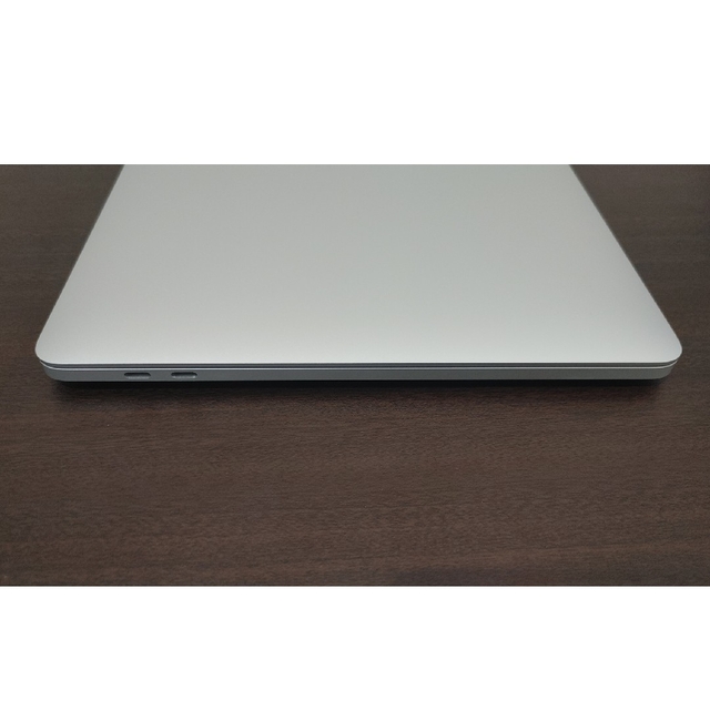 macbook pro 2020 13インチ　i7/16gb/1tb