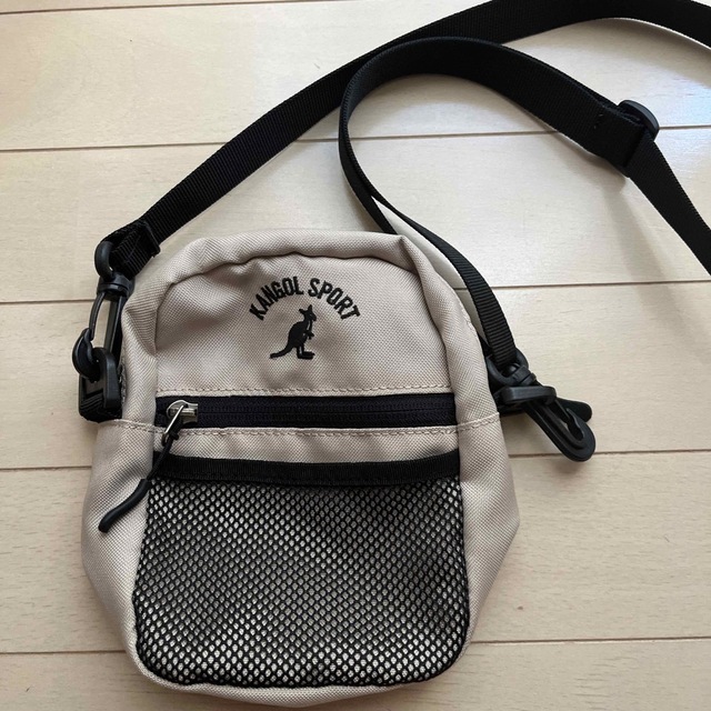 KANGOL(カンゴール)のカンゴール ミニショルダー ポシェット 新品同様 レディースのバッグ(ショルダーバッグ)の商品写真