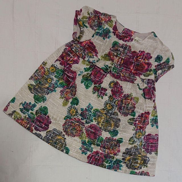 ZARA KIDS(ザラキッズ)の78　 ZARA Baby Girl　花柄のゴブラン織りのワンピース キッズ/ベビー/マタニティのベビー服(~85cm)(ワンピース)の商品写真