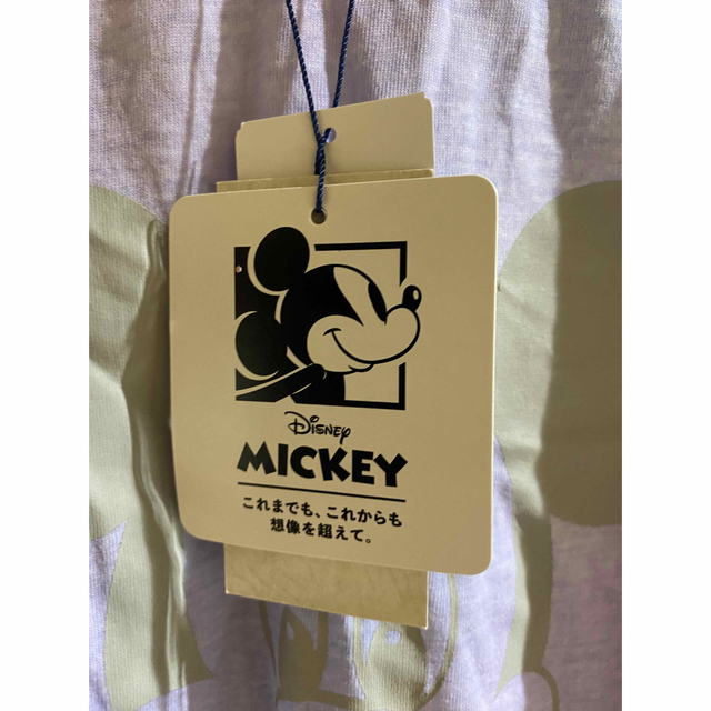 ミッキーマウス　レトロロゴ　レディース　Tシャツ　Mサイズ　淡紫 レディースのトップス(Tシャツ(半袖/袖なし))の商品写真