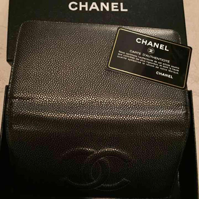 CHANEL(シャネル)のCHANEL長財布 レディースのファッション小物(財布)の商品写真