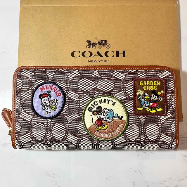 COACH(コーチ)の【DISNEY X COACH】 テキスタイル ジャカード・パッチ 長財布 レディースのファッション小物(財布)の商品写真