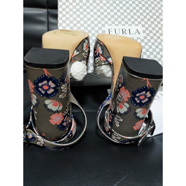 FURLA フルラ 花柄デザイン ストラップ 太ヒール サンダル 新品未使用品-