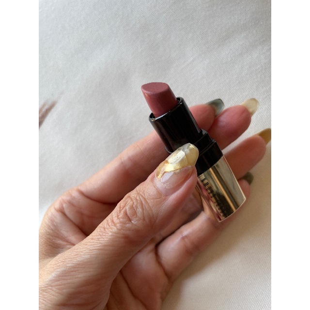 BOBBI BROWN(ボビイブラウン)のBOBBI BROWN リュクスリップカラー　ニュートラルローズ コスメ/美容のベースメイク/化粧品(口紅)の商品写真