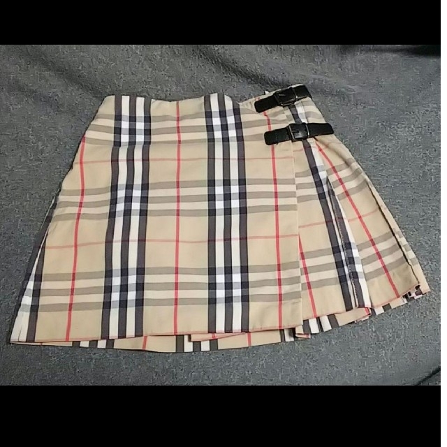 BURBERRY(バーバリー)のバーバリー ノバチェッククラシックスカート 104 キッズ/ベビー/マタニティのキッズ服女の子用(90cm~)(スカート)の商品写真