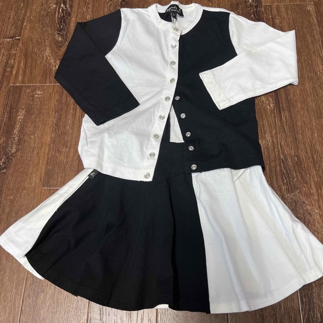 agnes b.(アニエスベー)のアニエス・べー　セットアップ キッズ/ベビー/マタニティのキッズ服女の子用(90cm~)(カーディガン)の商品写真