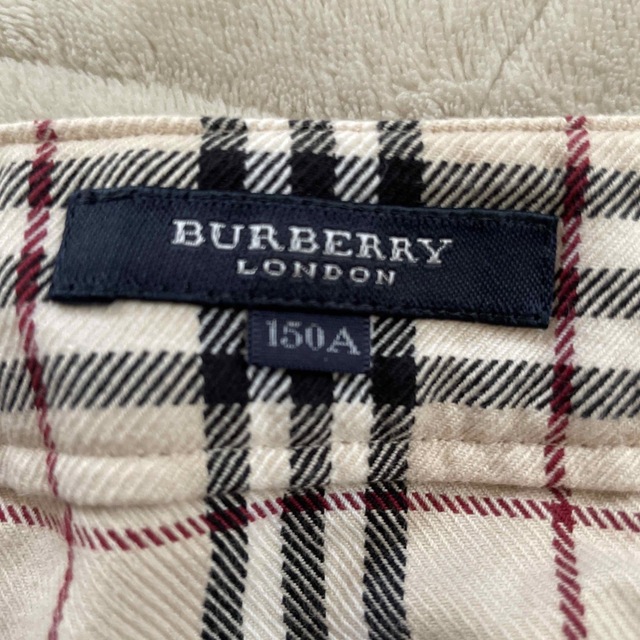 BURBERRY(バーバリー)のBurberry巻きスカート💕 キッズ/ベビー/マタニティのキッズ服女の子用(90cm~)(スカート)の商品写真