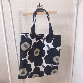 マリメッコ(marimekko)のマリメッコ  ブラック(トートバッグ)