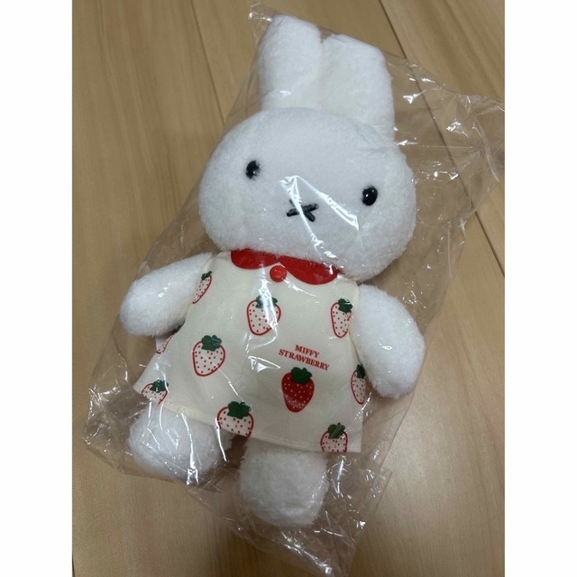miffy - ミッフィーストロベリーシリーズ ぬいぐるみの通販 by miffy - ミッフィーストロベリーシリーズ ぬいぐるみの通販 by