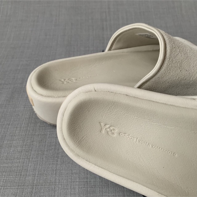 Y-3(ワイスリー)のY-3 SLIDE スライダーサンダル ワイスリー ヨウジ 24.5cm レディースの靴/シューズ(サンダル)の商品写真