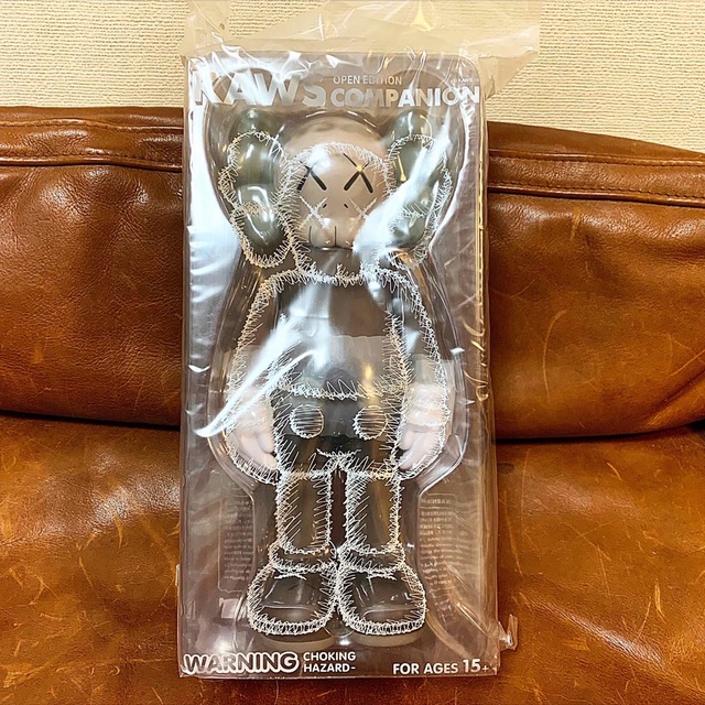 MEDICOM TOY(メディコムトイ)の【購入証明付】 KAWS フィギュア Companion コンパニオン　ブラウン ハンドメイドのおもちゃ(フィギュア)の商品写真