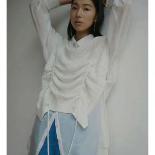 アメリヴィンテージ(Ameri VINTAGE)の2WAY SHIRRING KNIT VEST(ニット/セーター)