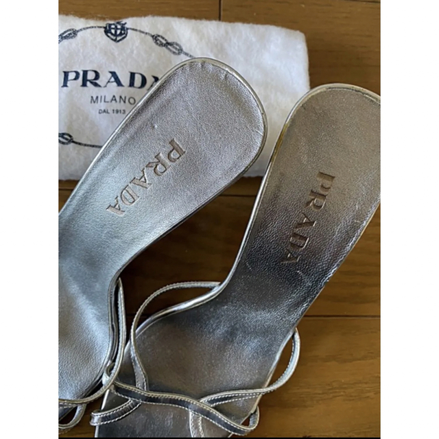 ☆新品☆PRADAサンダル